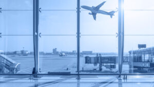 Comprendre et faire valoir ses droits pour obtenir une indemnisation après un vol retardé